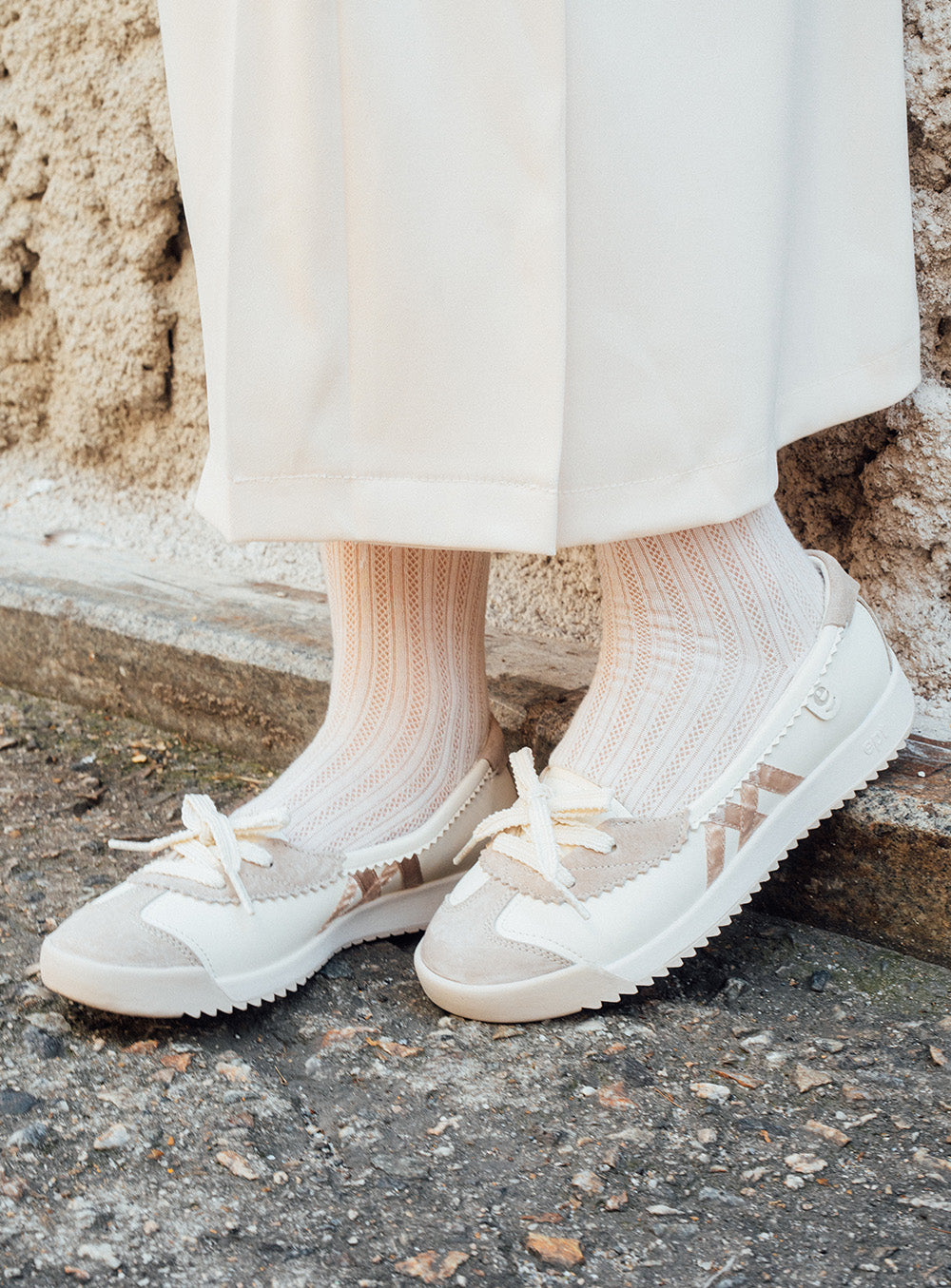 Bonita (Off White/Beige)