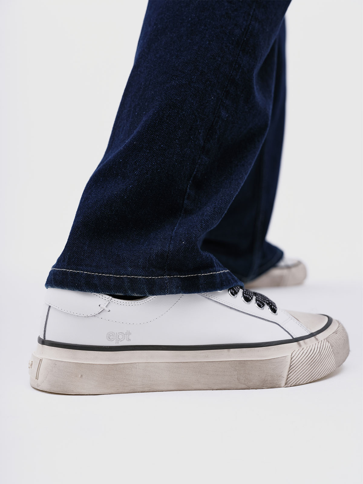 Dive Vntg LE (Off White)