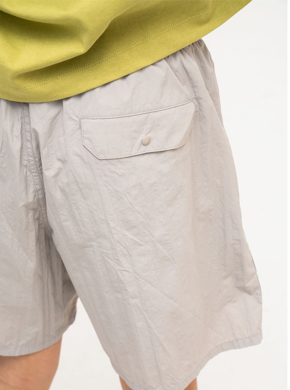 Studded Nylon Shorts (L/Grey)
