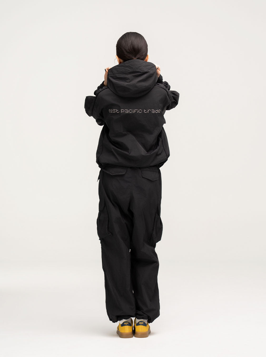 Nylon Cargo Pocket Pants (Black)
