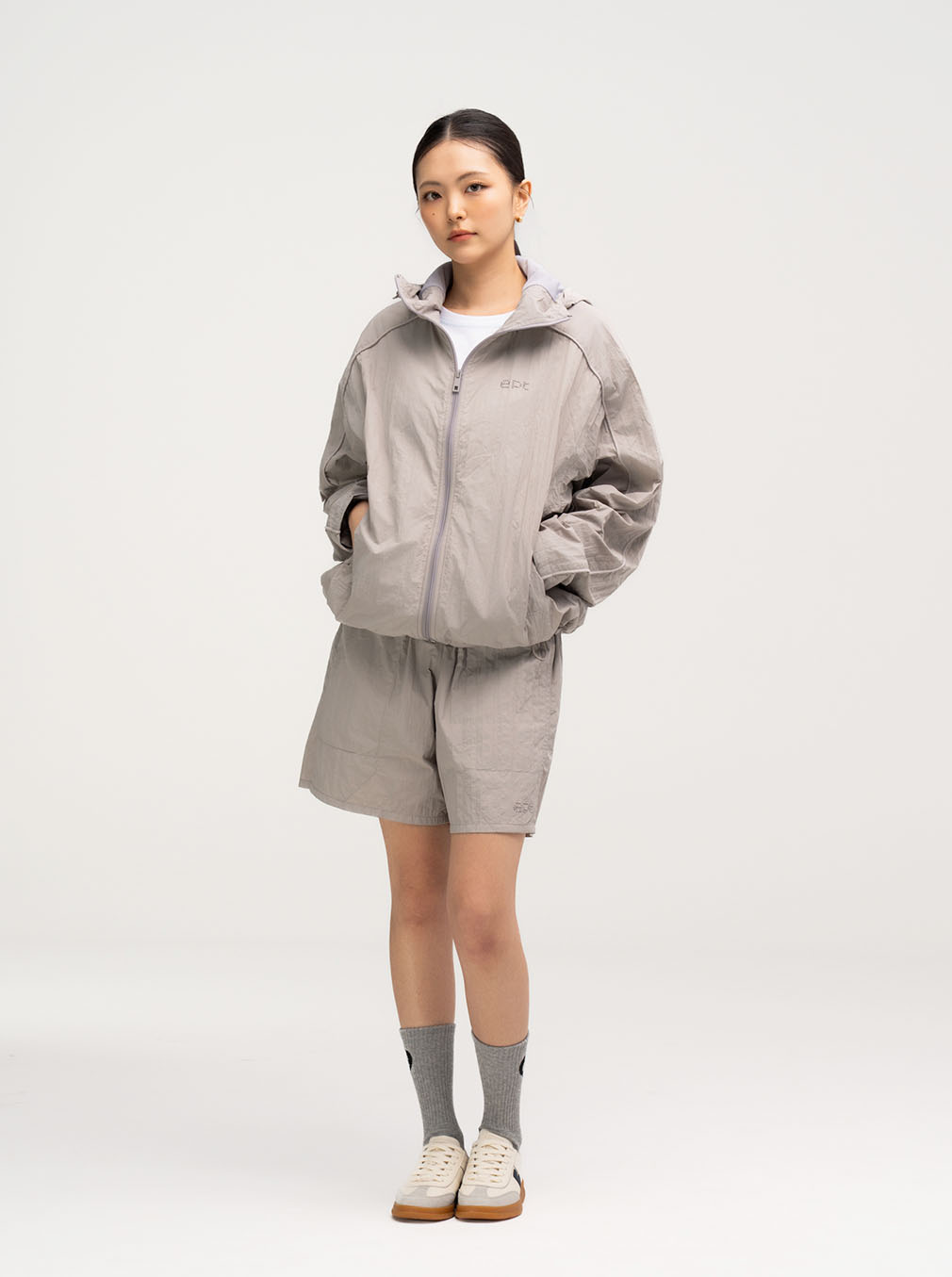 Studded Windbreaker (L/Grey)