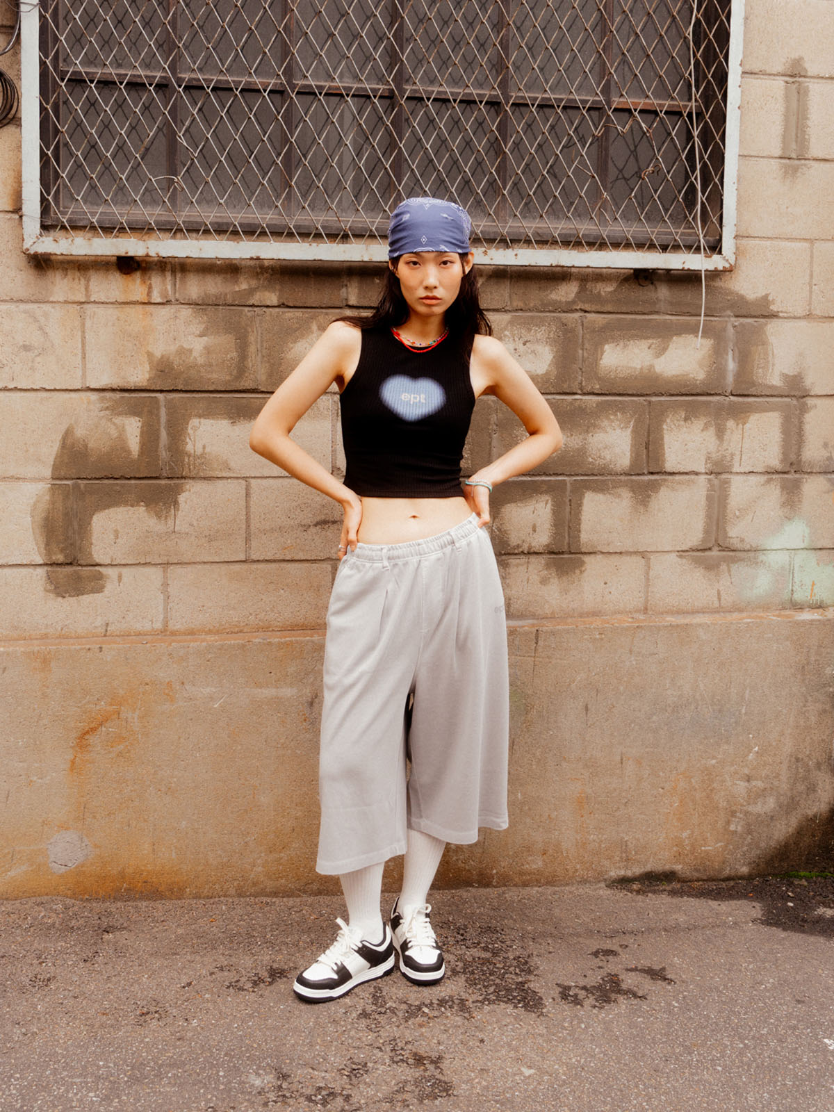 Heart Nibble Sleeveless (Black)