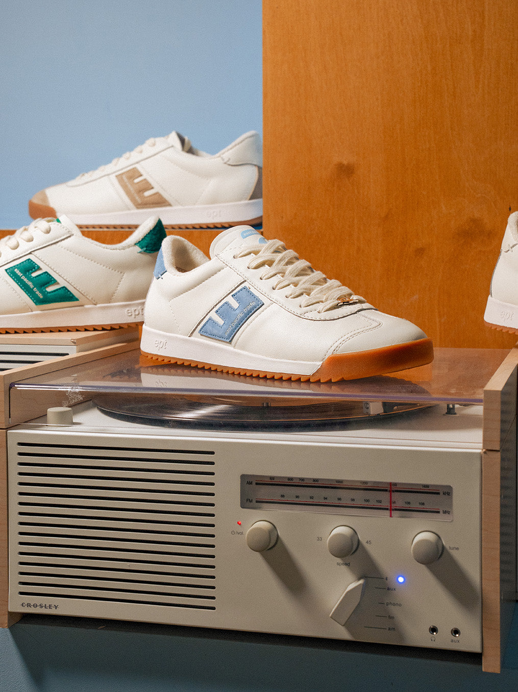 Bonito (Off White/Blue)