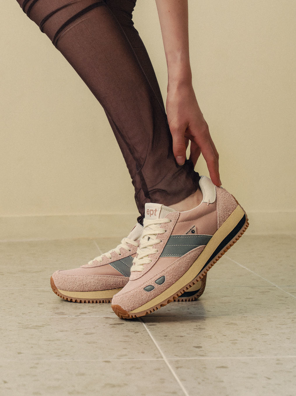 Boston (Pink/Off White)