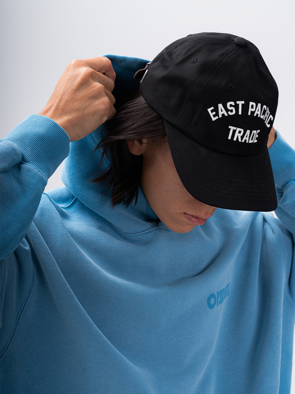 Daily Arch Logo Cap (Black)