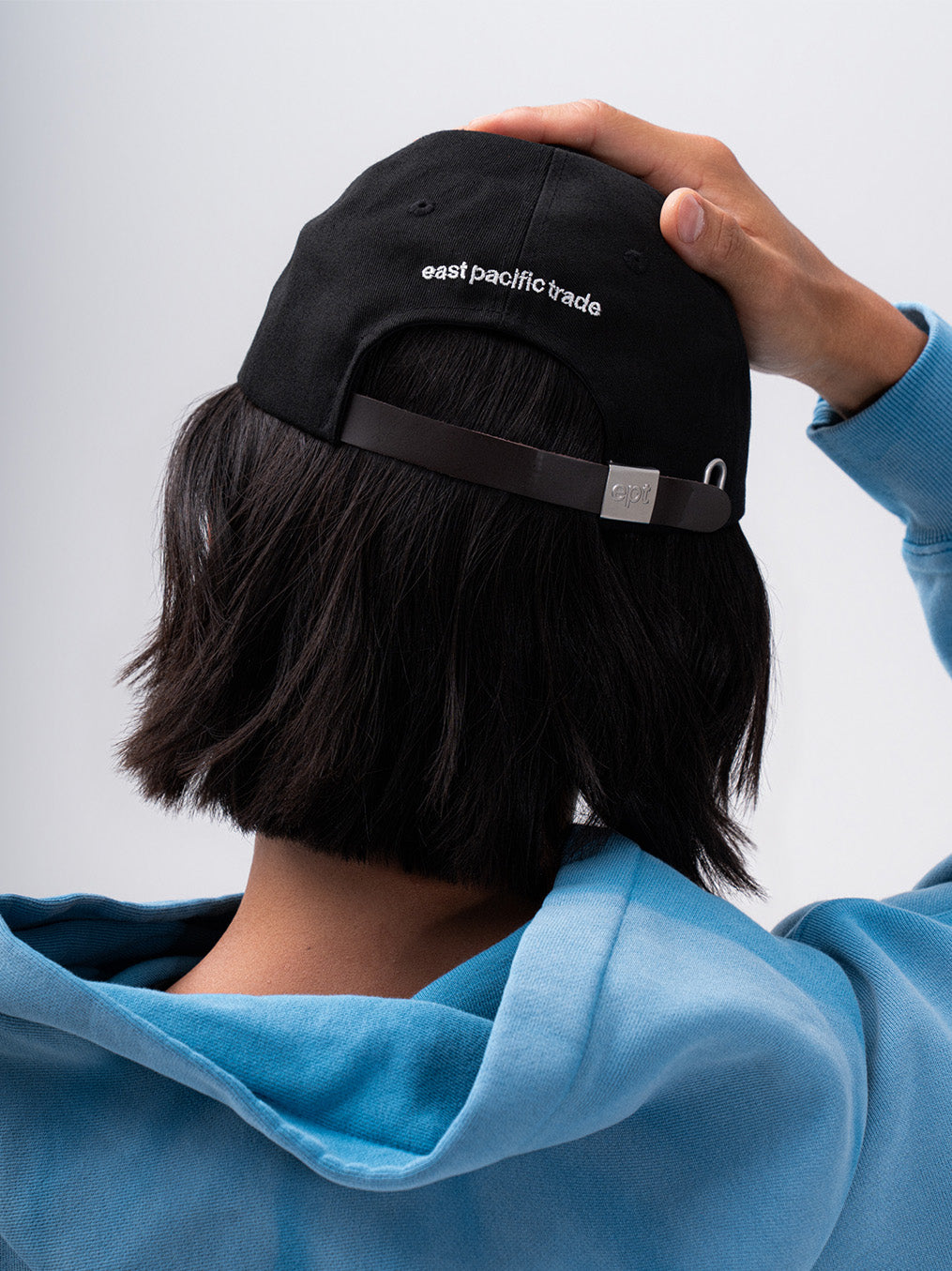 Daily Arch Logo Cap (Black)
