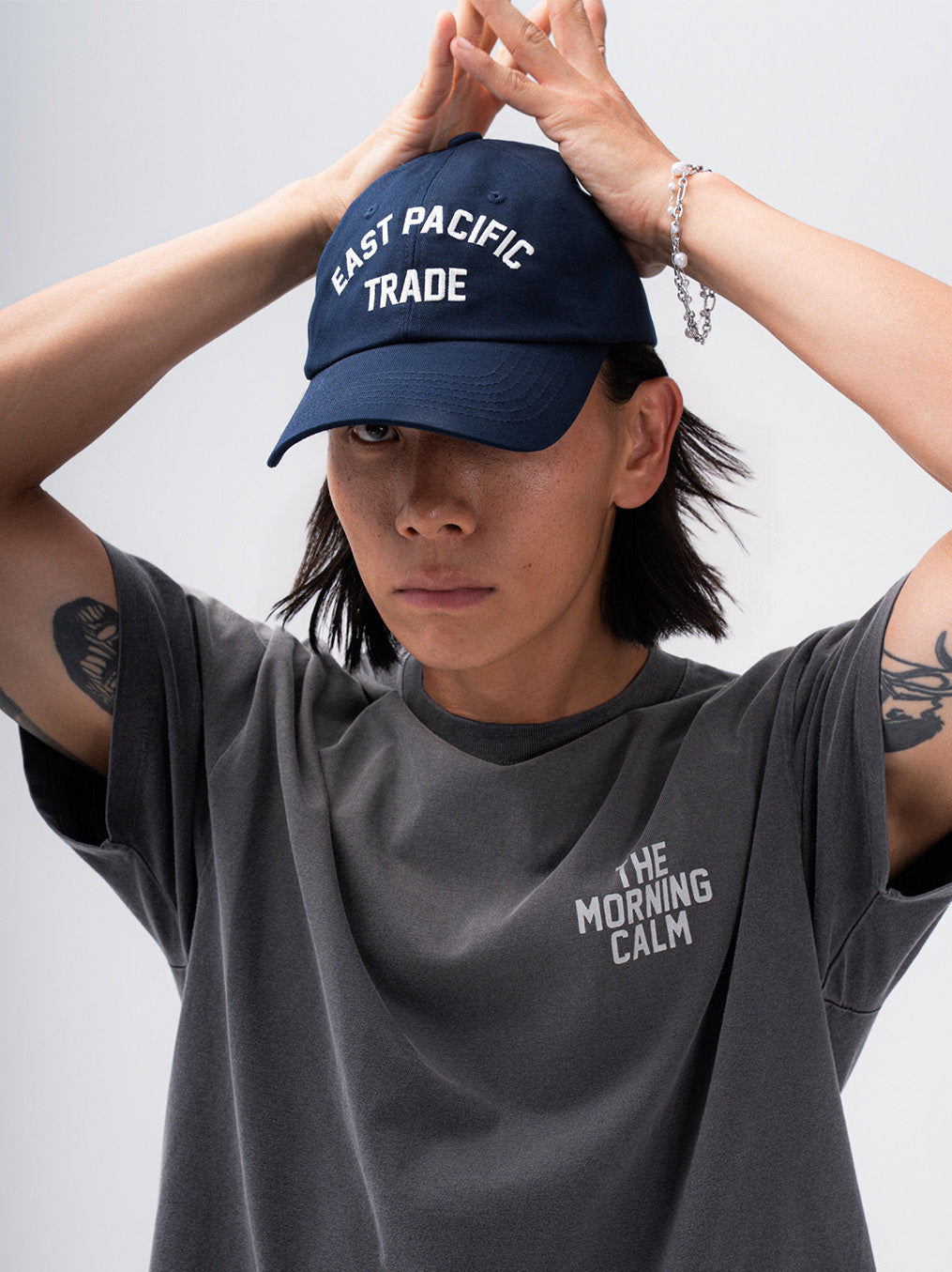 Daily Arch Logo Cap (Navy)