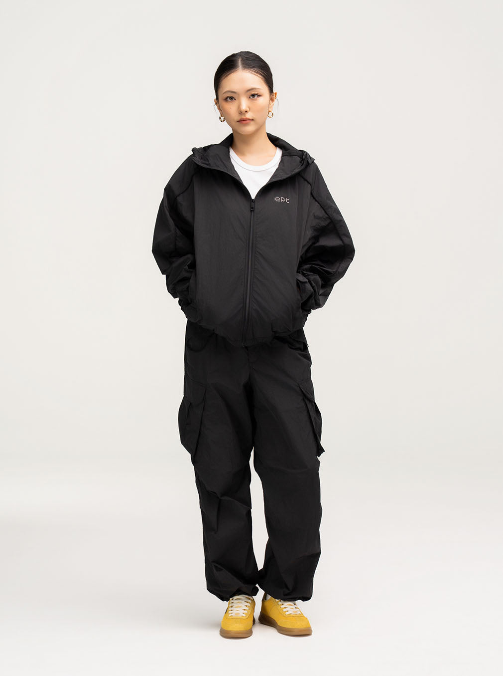 Nylon Cargo Pocket Pants (Black)