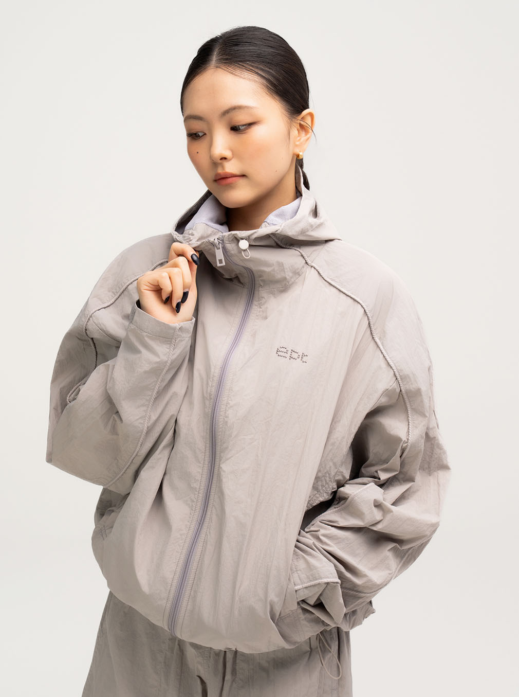 Studded Windbreaker (L/Grey)