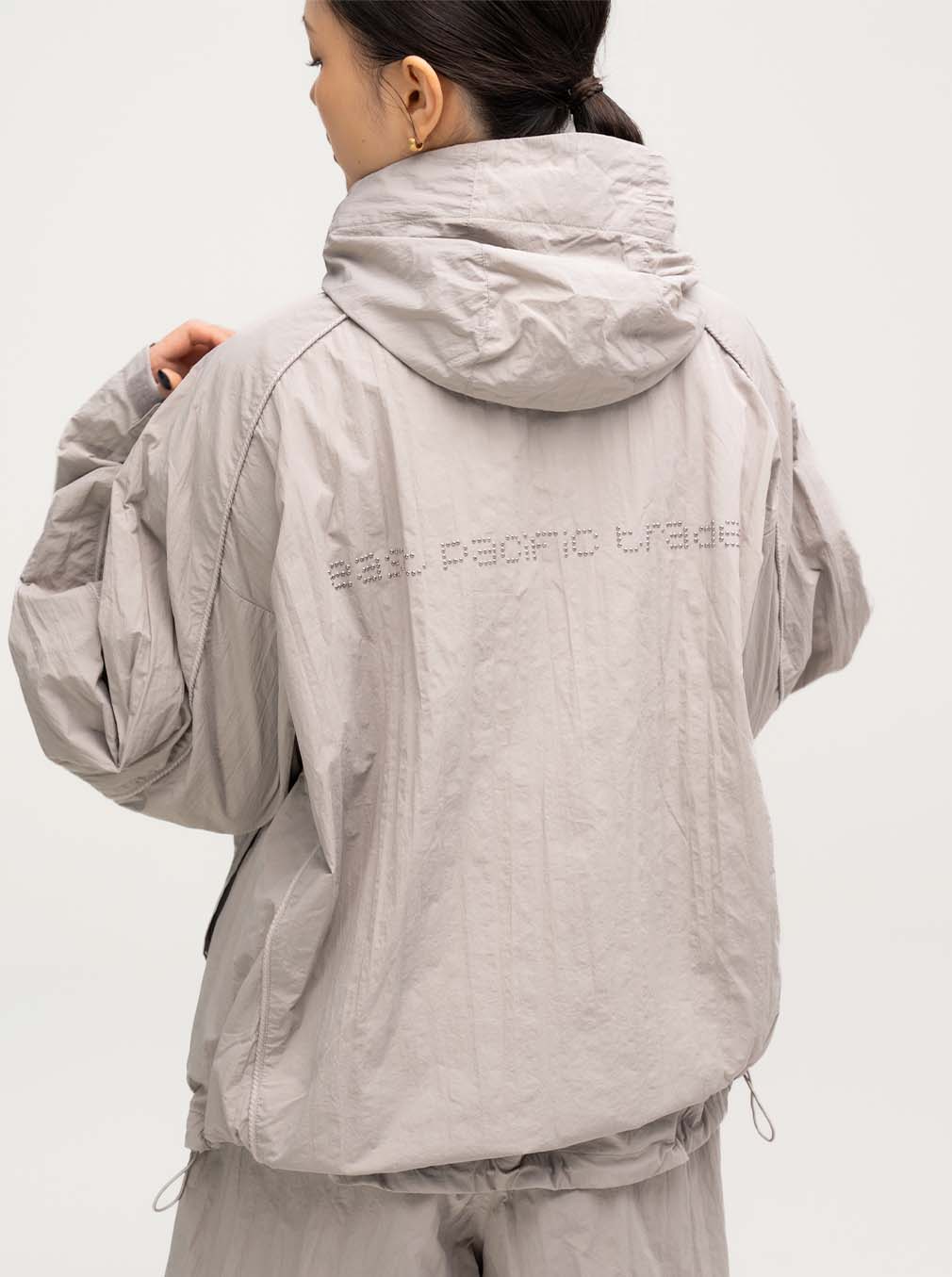 Studded Windbreaker (L/Grey)