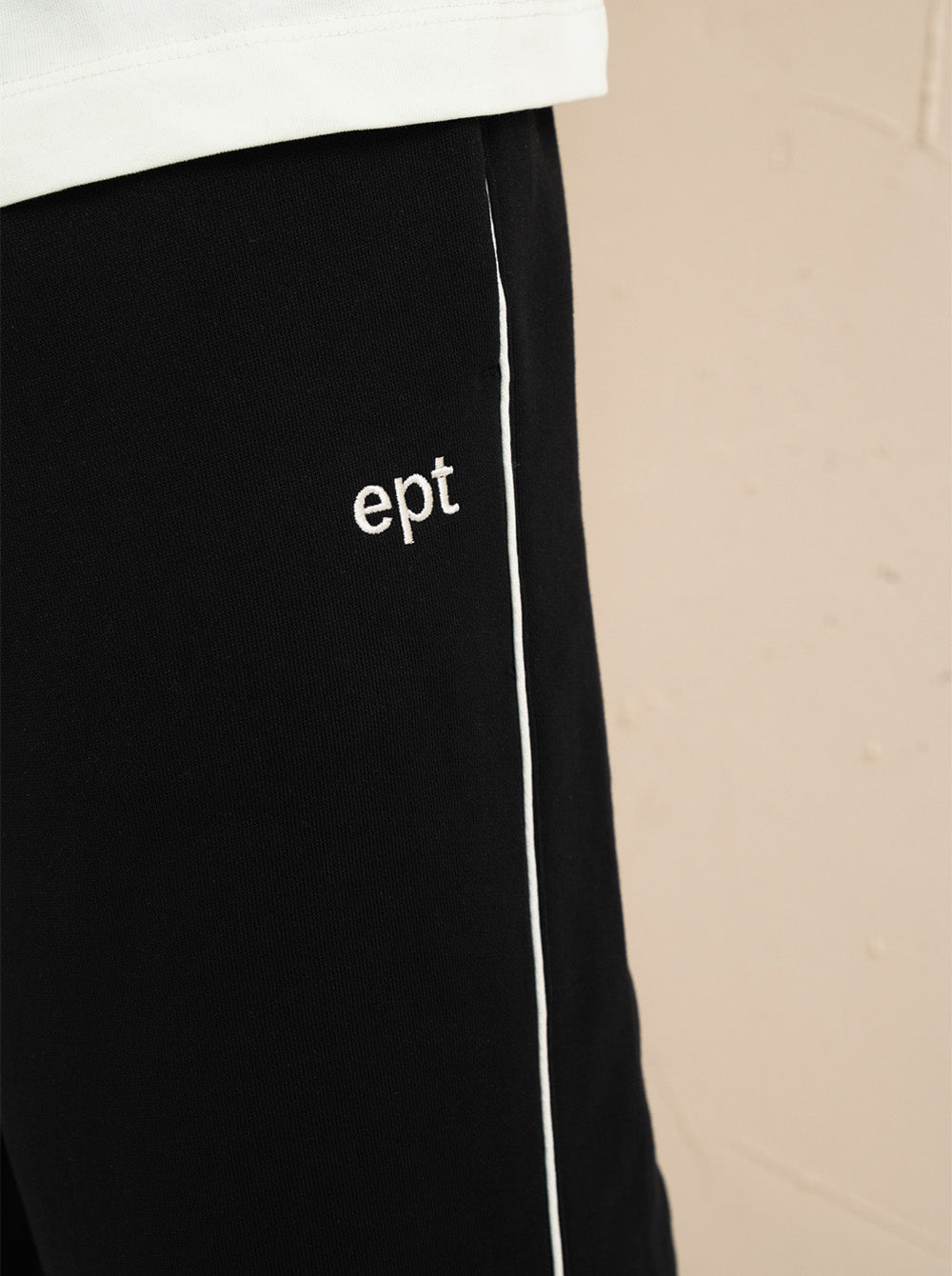 Piping Track Pants (Black)