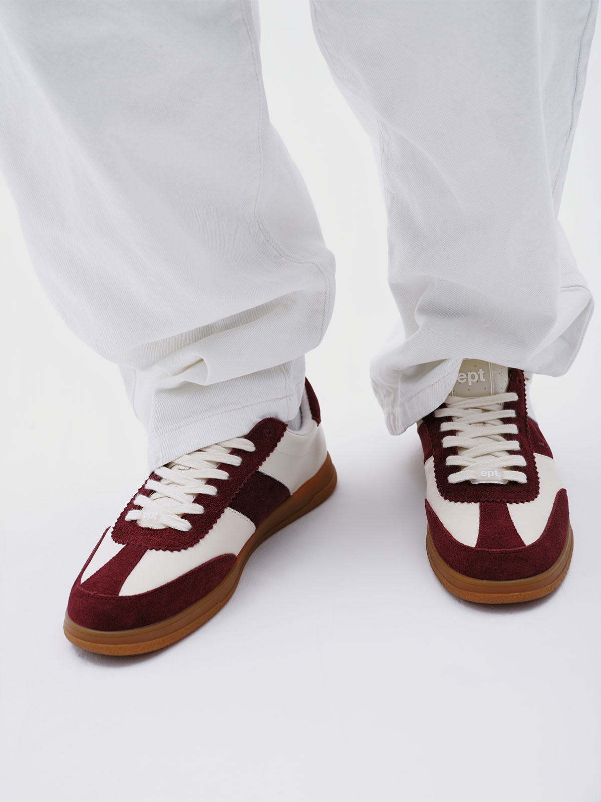 Santos (Tofu/Burgundy)