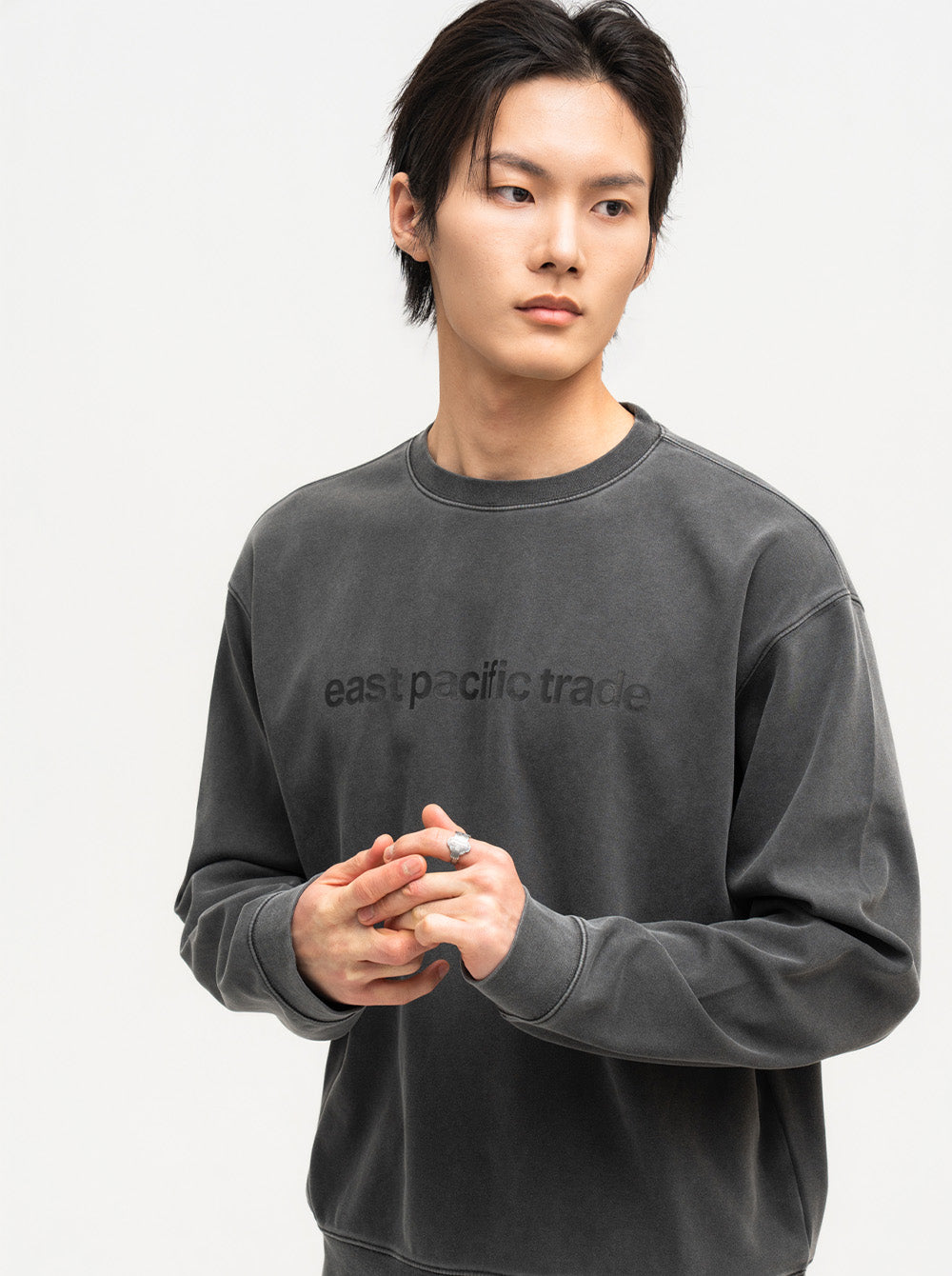Sel Pigment Dyed Sweat Shirt (Charcoal)
