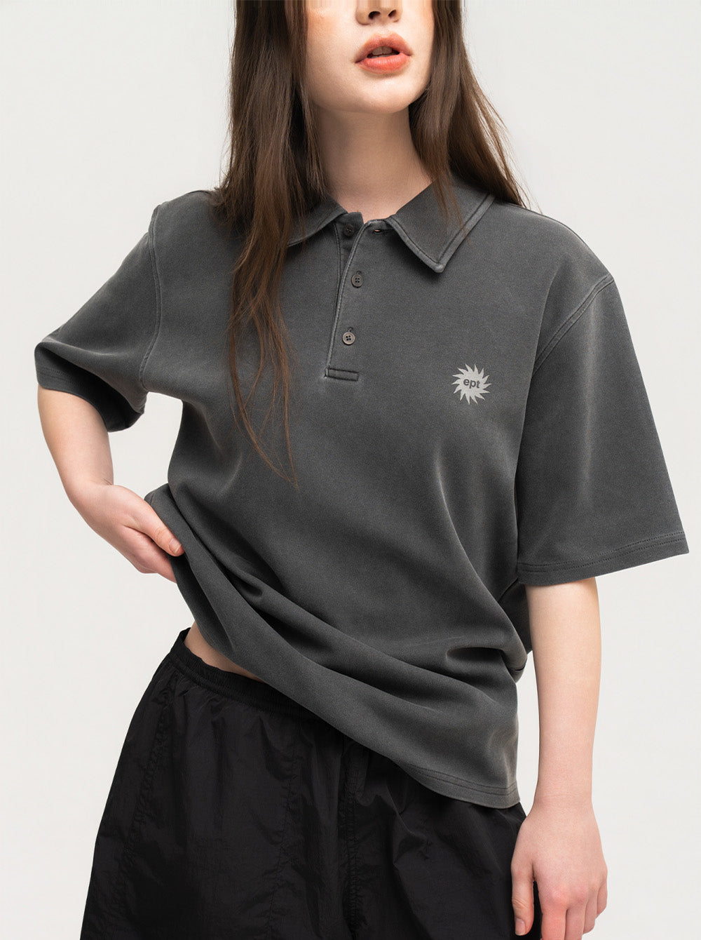 Sel Pigment Sun Logo Polo Tee (Charcoal)