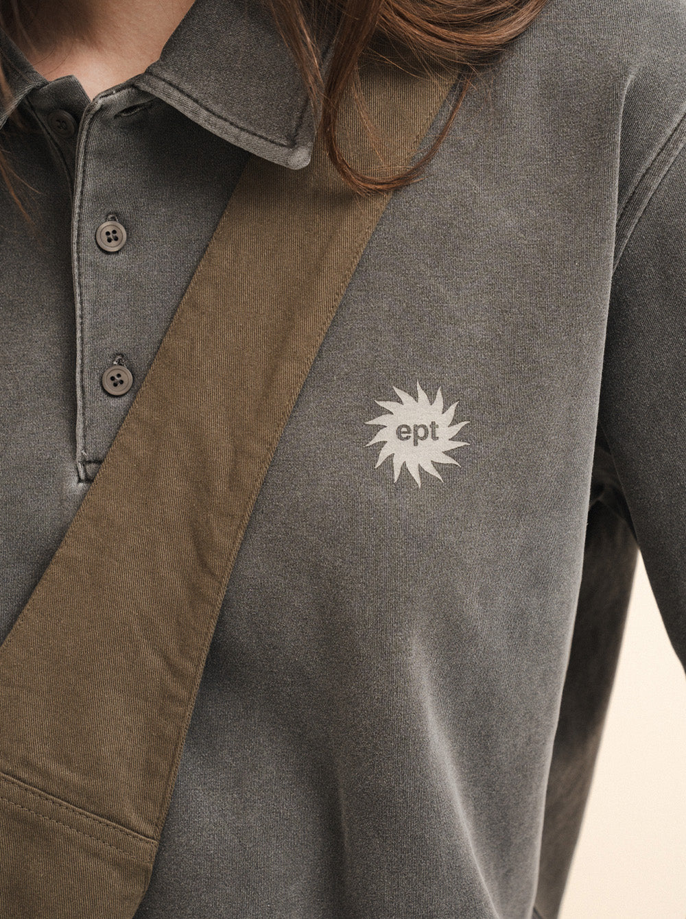 Sel Pigment Sun Logo Polo Tee (Charcoal)