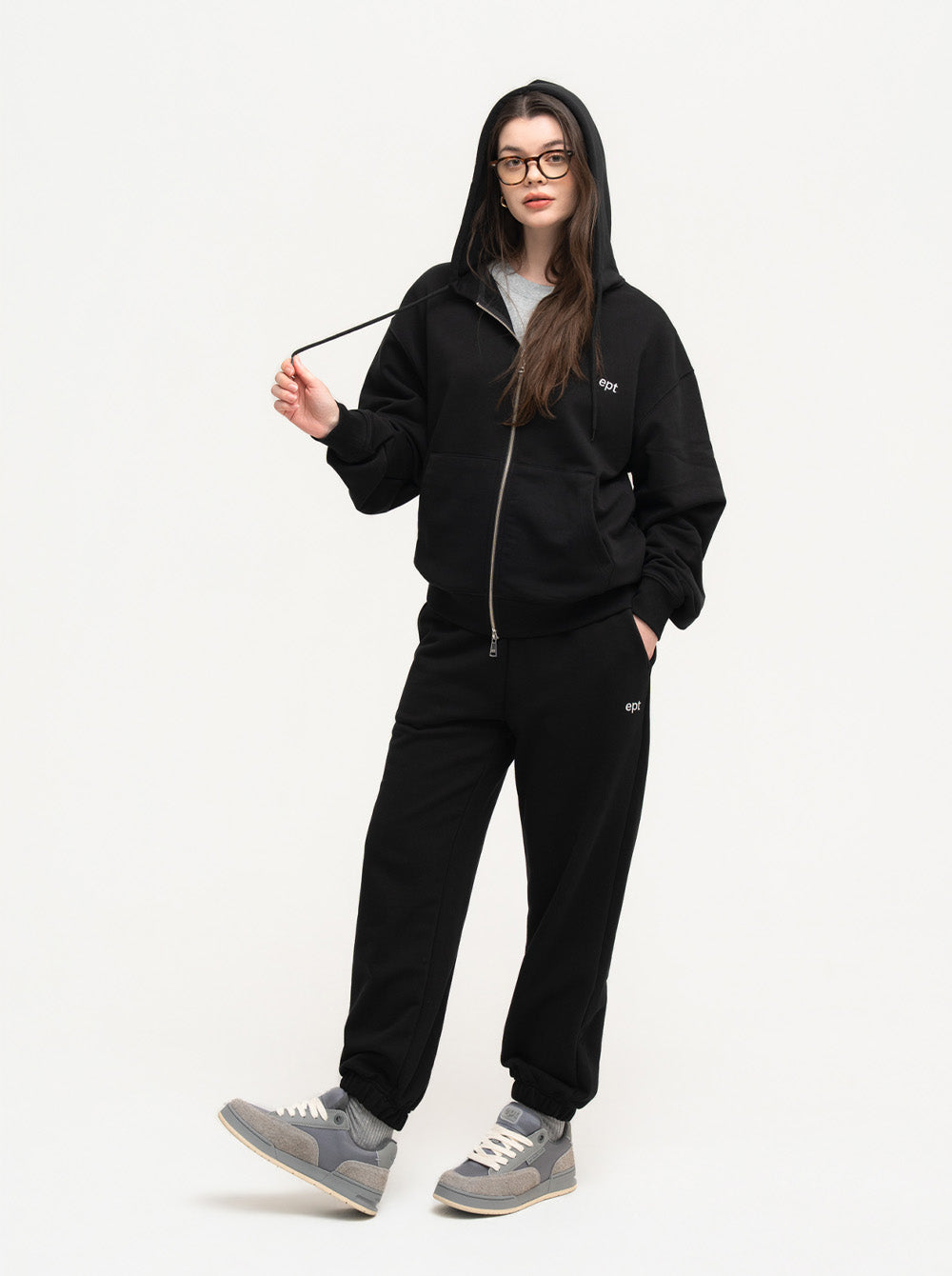 Triangle Flag Sweat Pants (Black)