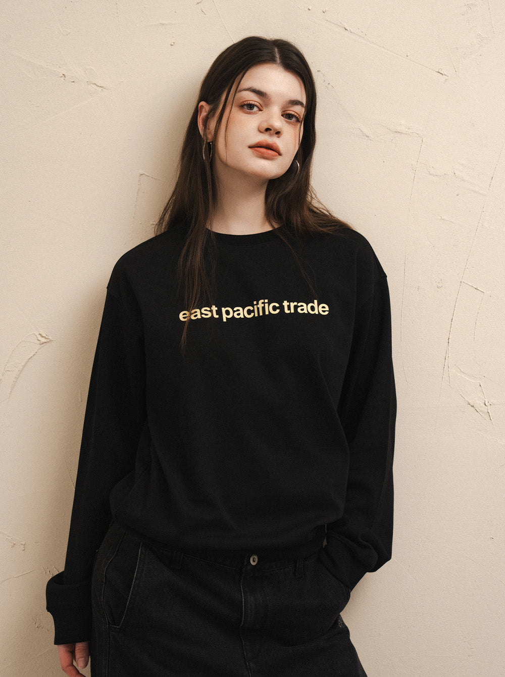 Triangle Flag Sweat Shirt (Black)